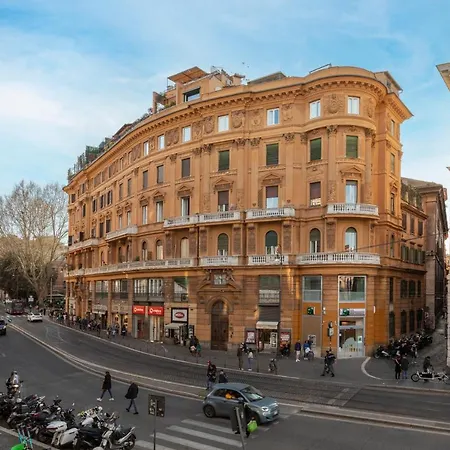 Vendégház Largo Arenula 4*